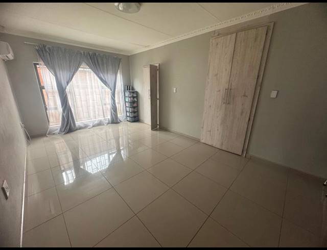 3 BEDROOM HOUSE FOR SALE IN DENNESIG
